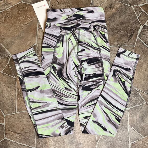 NWT Lululemon Swift Speed High-Rise Tight 28"
Paint Glide Warp Multi Sz 0 - Picture 9 of 9